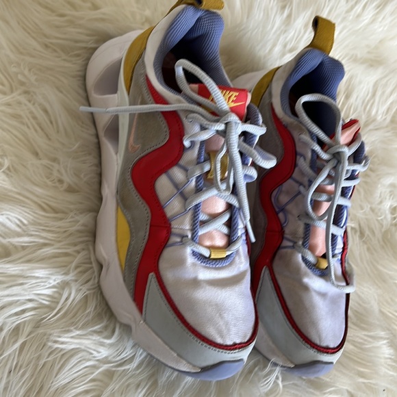 NIKE RYZ 365 CW5590 100 White/Washed Coral/Track Red - Picture 4 of 10